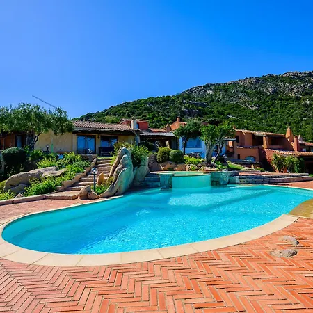 ヴィラ Sardinia Family - Carmen With Sea View And Pool *