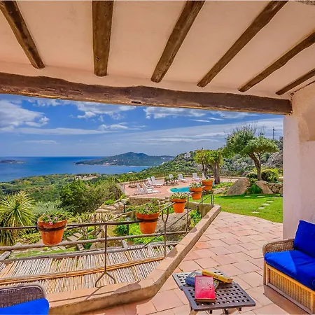Willa Sardinia Family - Carmen With Sea View And Pool Porto Cervo