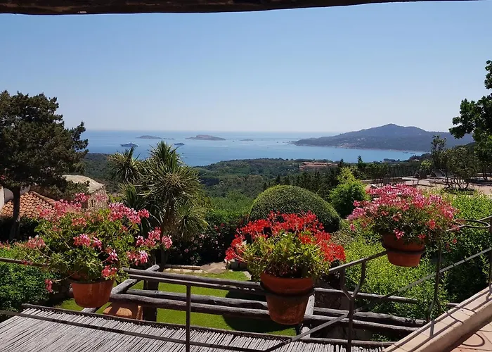Sardinia Family - Carmen With Sea View And Pool