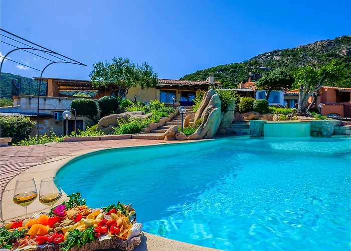 ヴィラ Sardinia Family - Carmen With Sea View And Pool