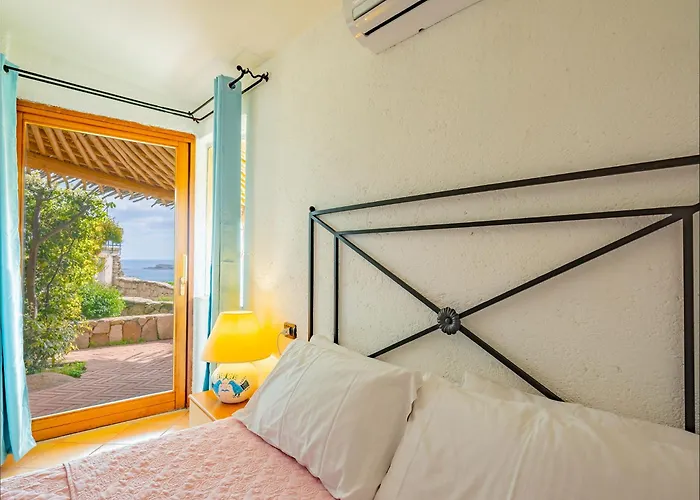 Sardinia Family - Carmen With Sea View And Pool ポルト・チェルボ