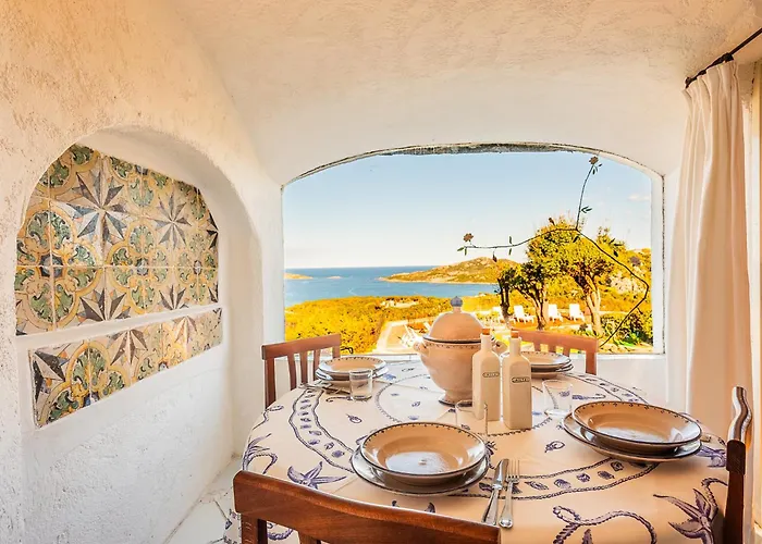 Sardinia Family - Carmen With Sea View And Pool ポルト・チェルボ